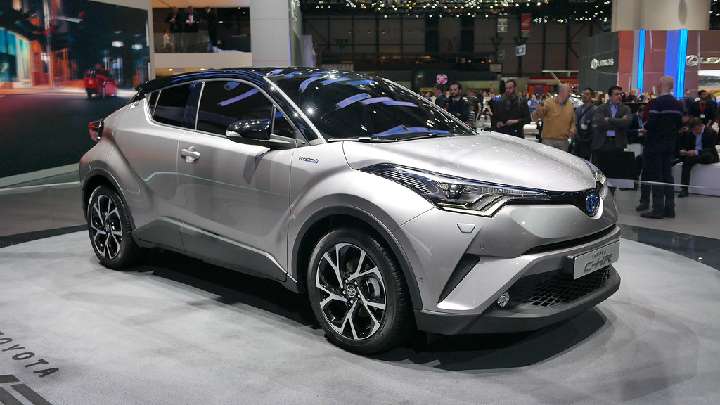 Toyota C-HR Hybrid — jeden z modeli, których baterie regenerujemy najczęściej